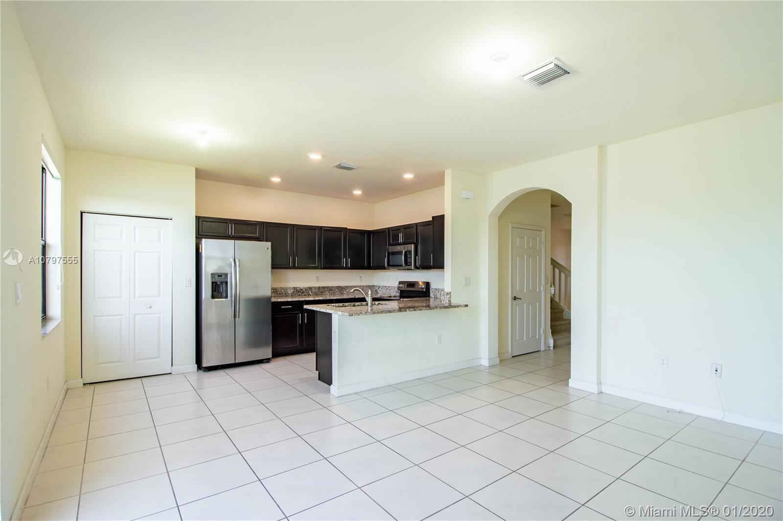 Hialeah Gardens, FL 33018,3395 W 94th Ter #3395