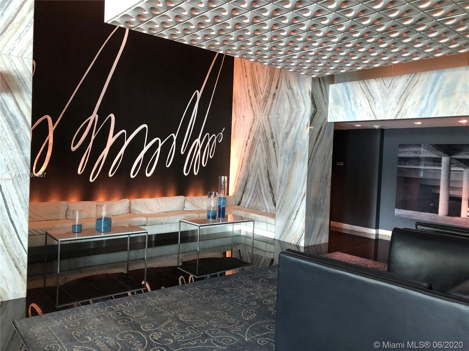 335 S Biscayne Blvd