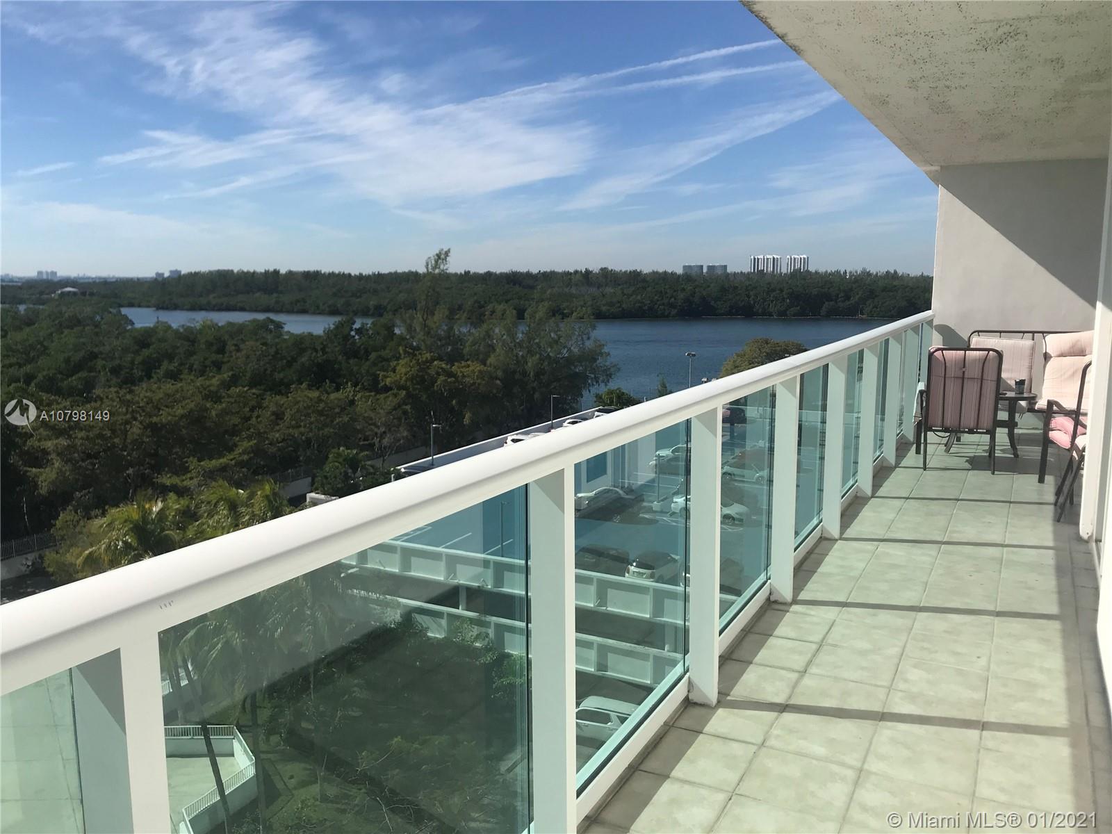 100 Bayview Dr #725, Sunny Isles Beach, FL 33160