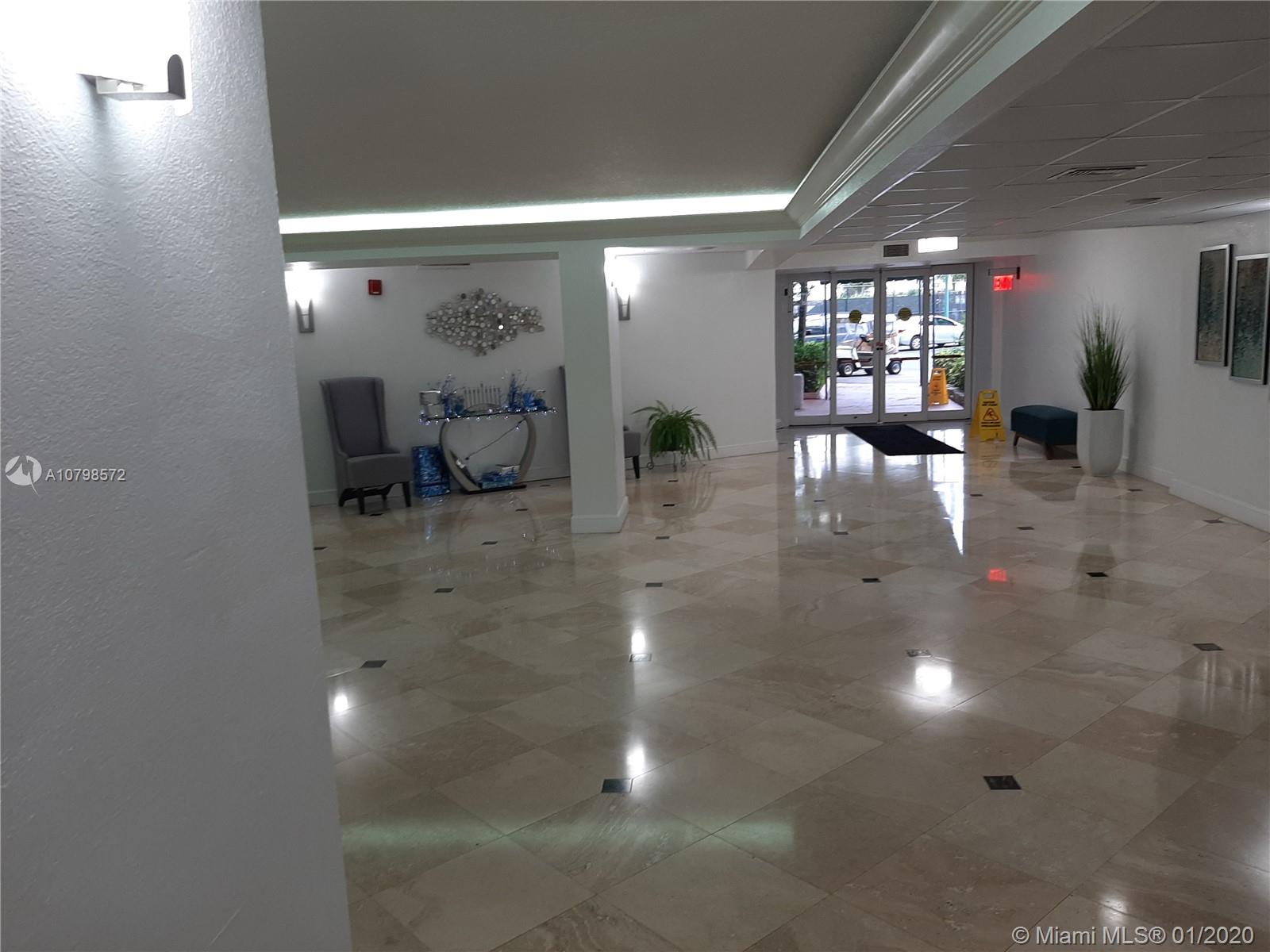 Hallandale Beach, FL 33009,1000 Parkview Dr #202