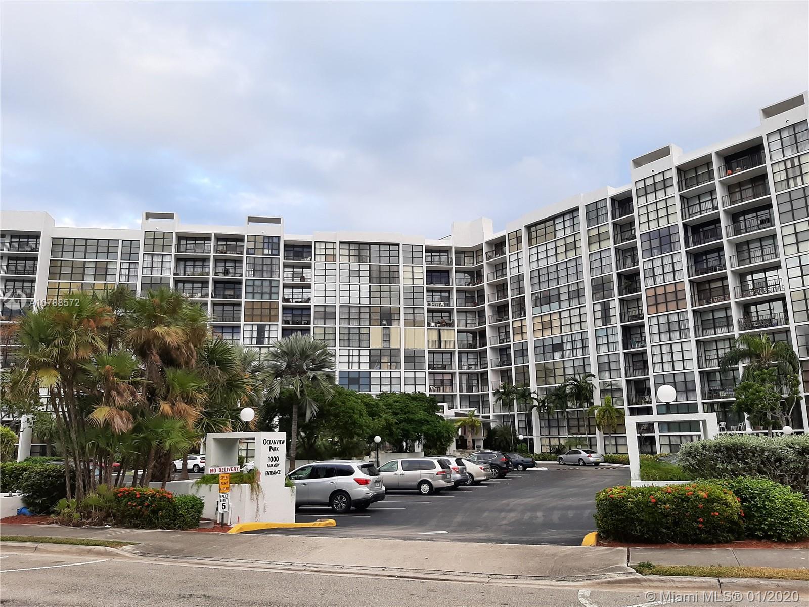 1000 Parkview Dr #202, Hallandale Beach, FL 33009