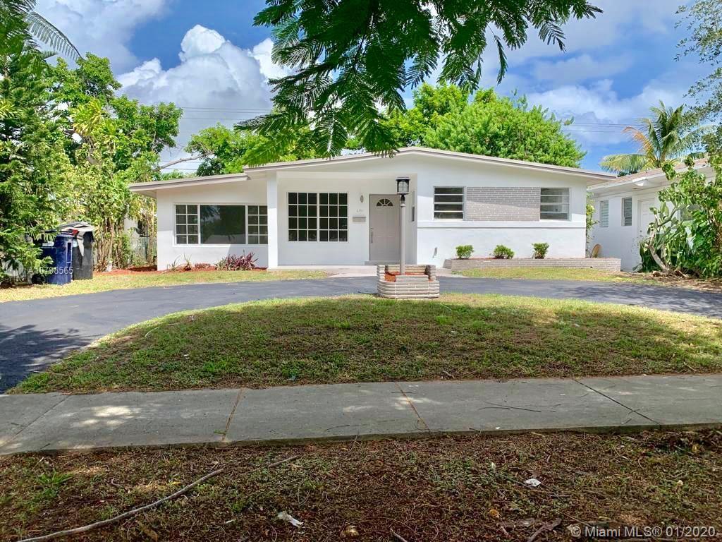 2171 NE 172nd St, North Miami Beach, FL 33162