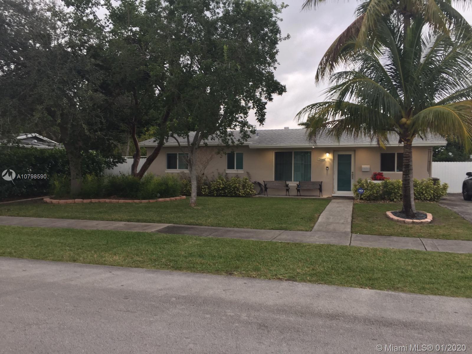 15660 SW 100 Ave, Miami, FL 33157