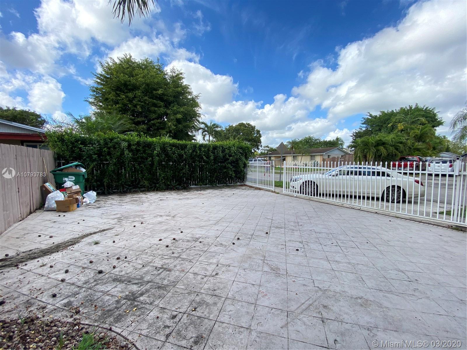 Homestead, FL 33033,16504 SW 295th St