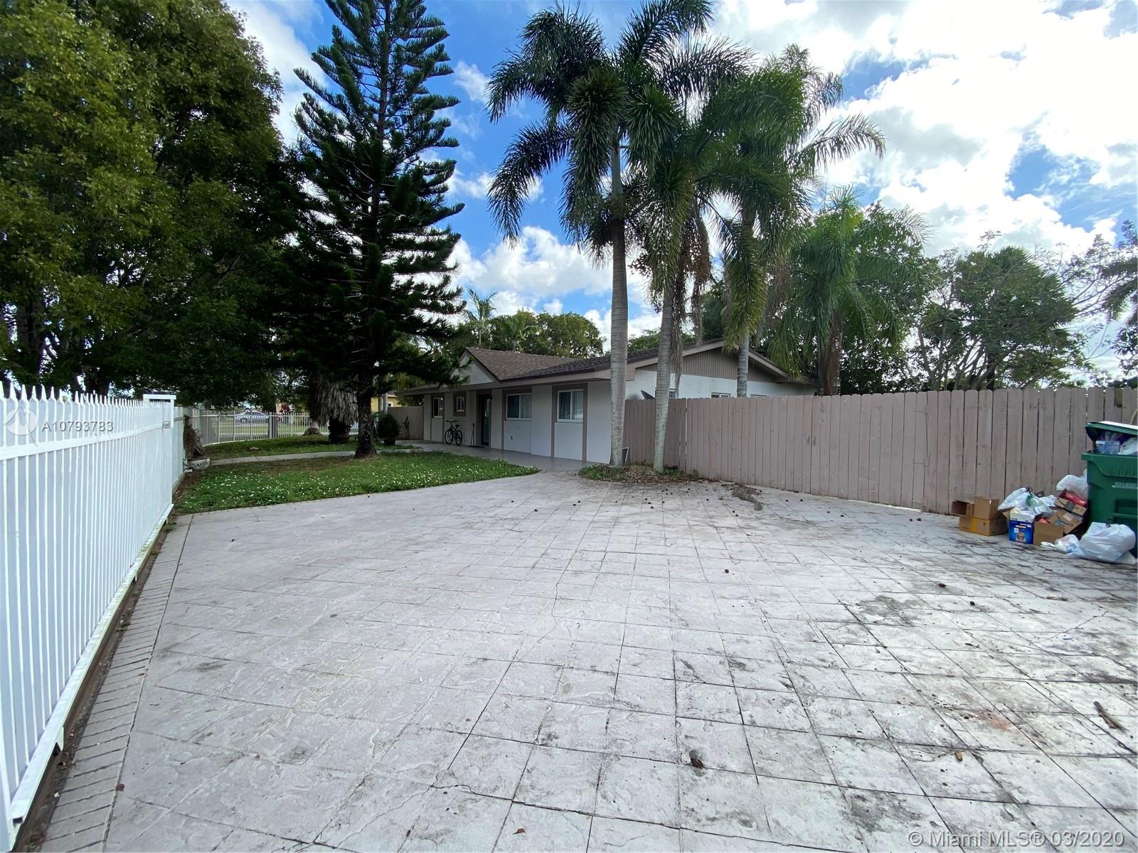 Homestead, FL 33033,16504 SW 295th St