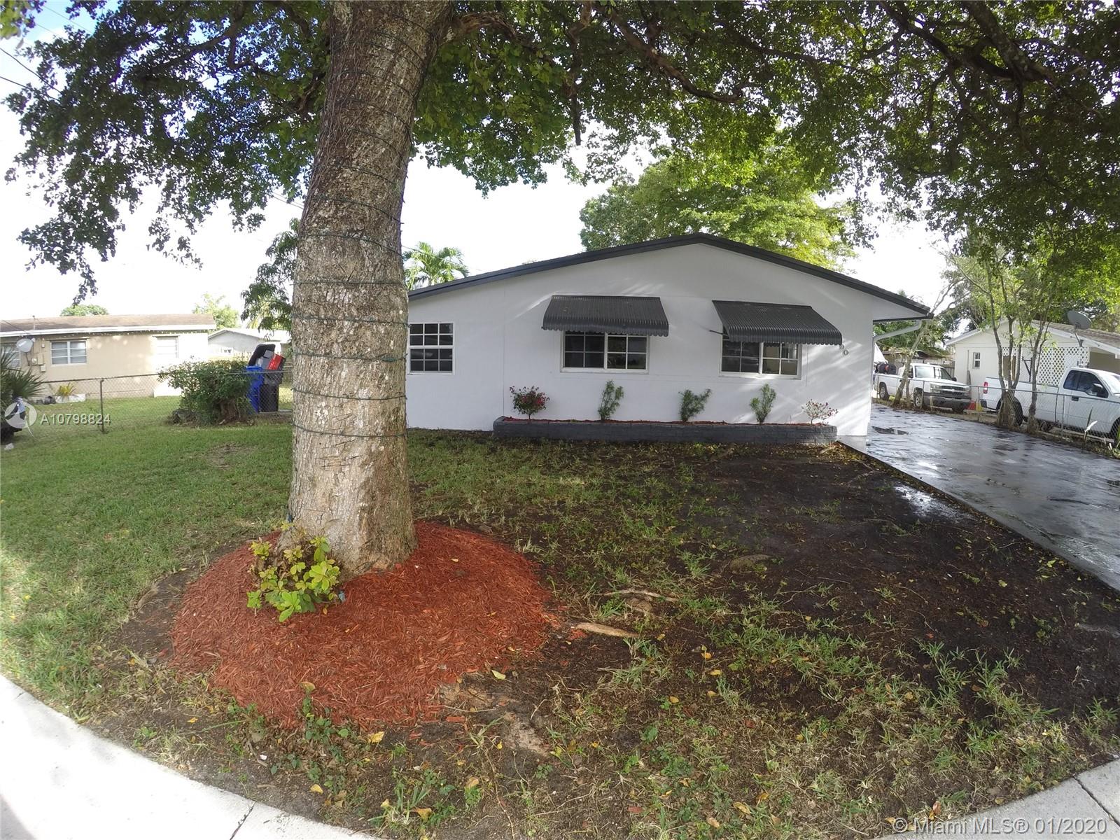 5990 NW 42nd Ave, North Lauderdale, FL 33319