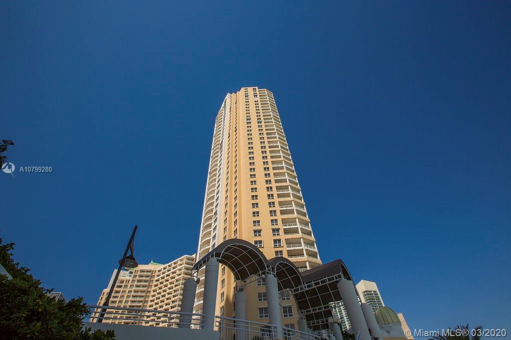 Miami, FL 33131,848 Brickell Key Dr #1001