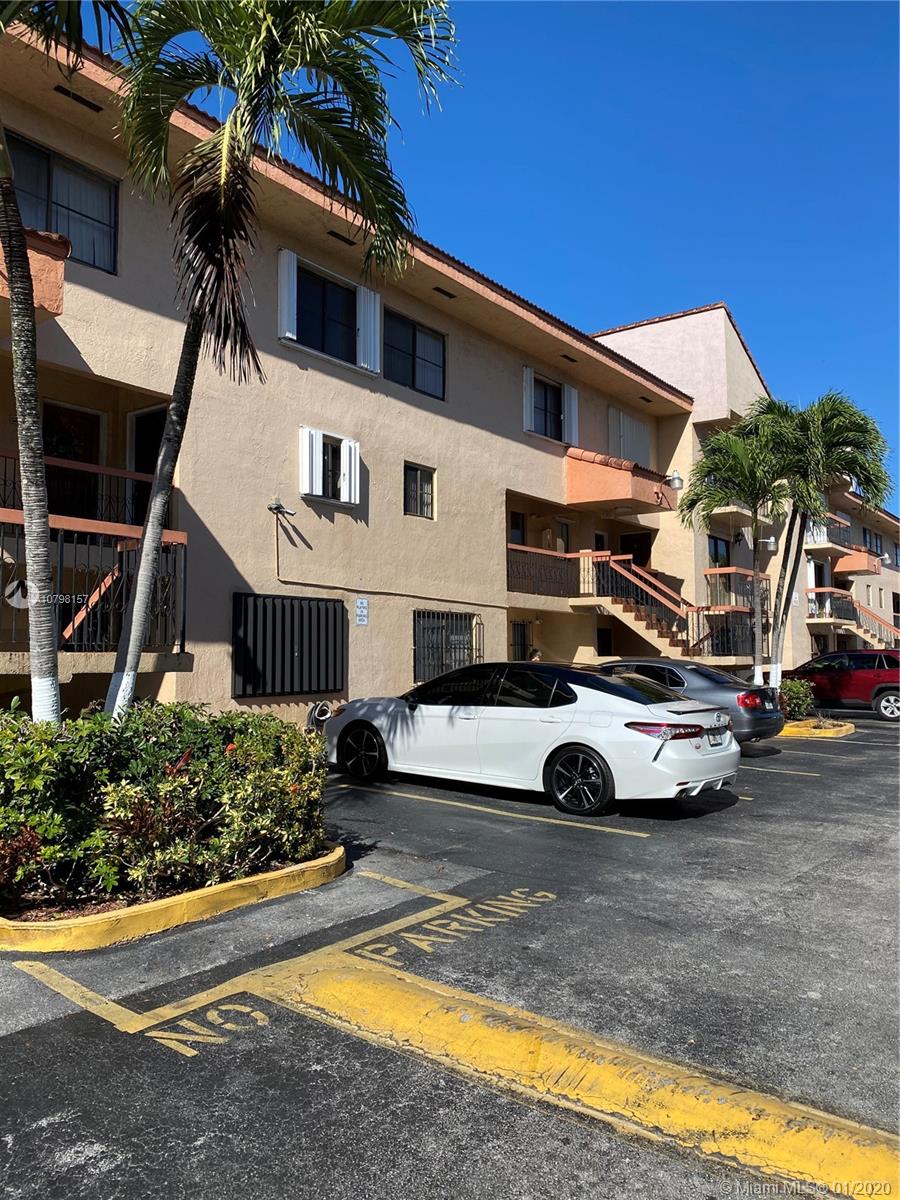 Hialeah, FL 33016,5580 W 26th Ct #208