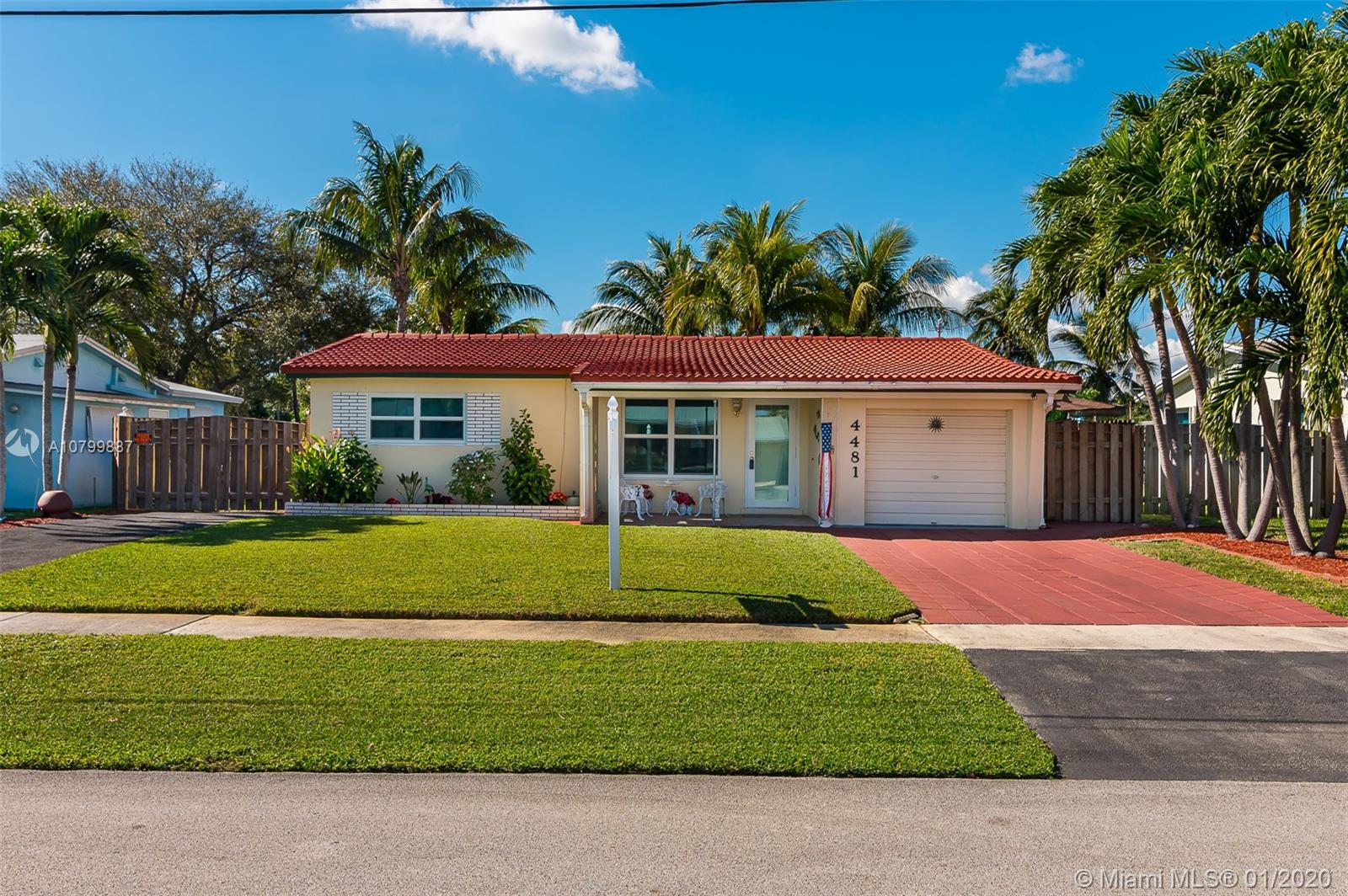 4481 SW 34th Dr, Dania Beach, FL 33312