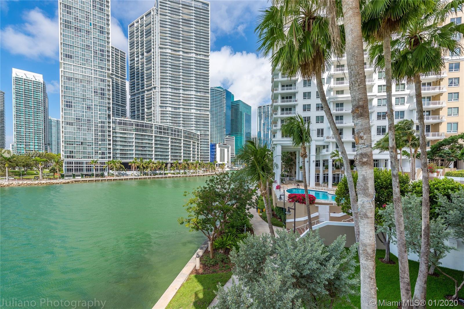 Miami, FL 33131,701 Brickell Key Blvd #303