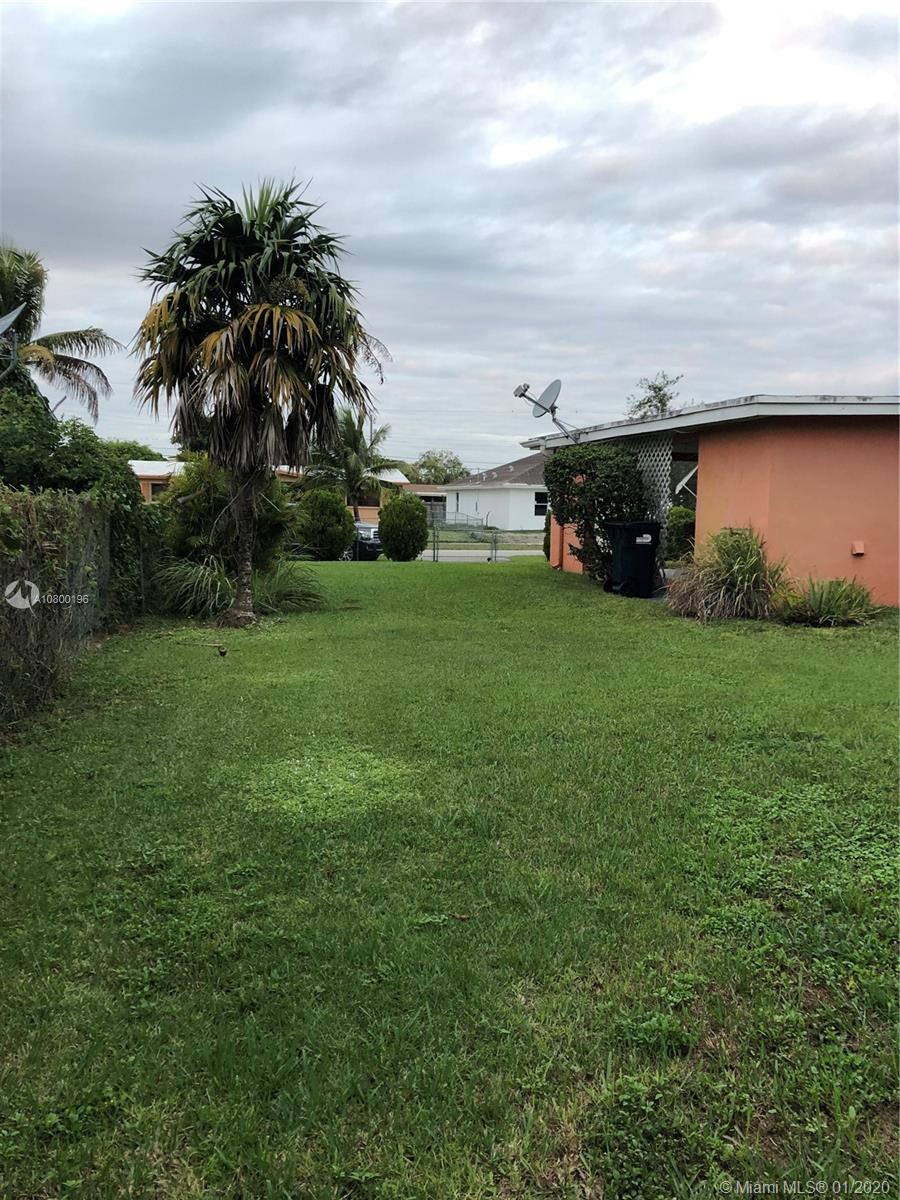 Cutler Bay, FL 33189,9860 Martinique Dr