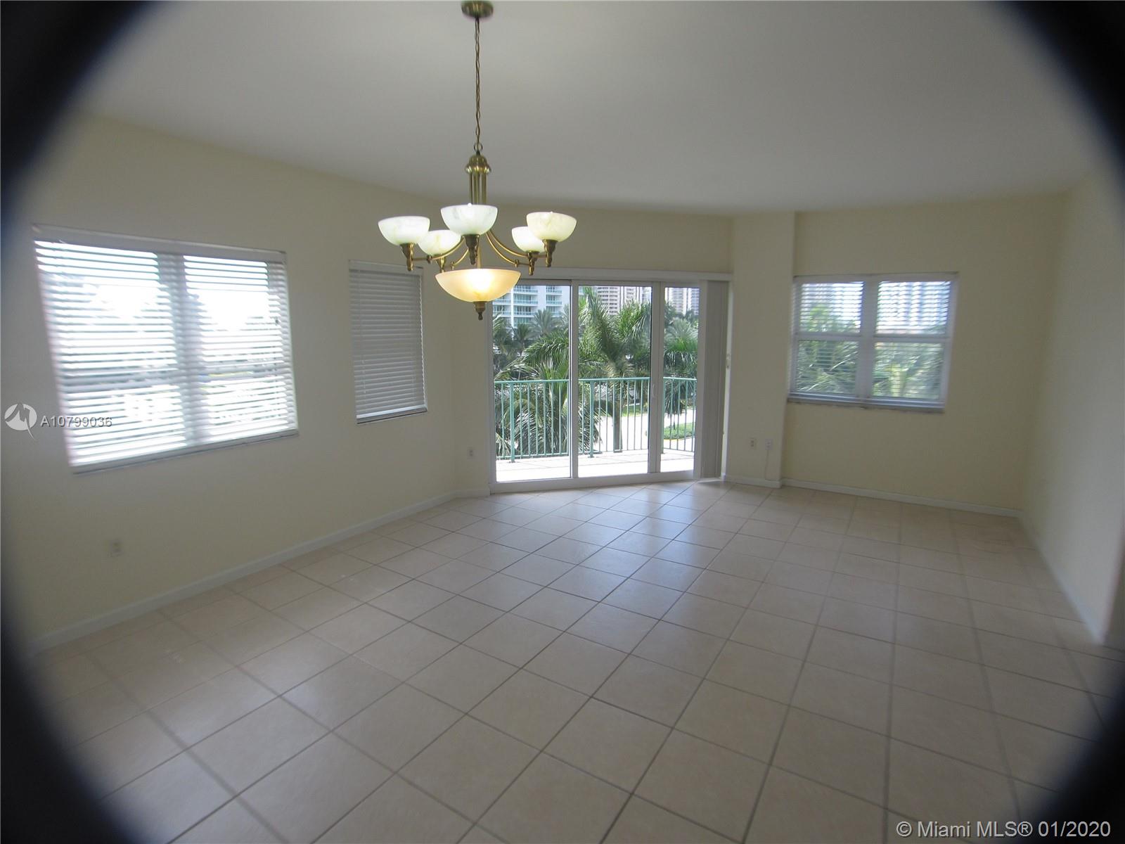 Aventura, FL 33180,20000 E Country Club Dr #411