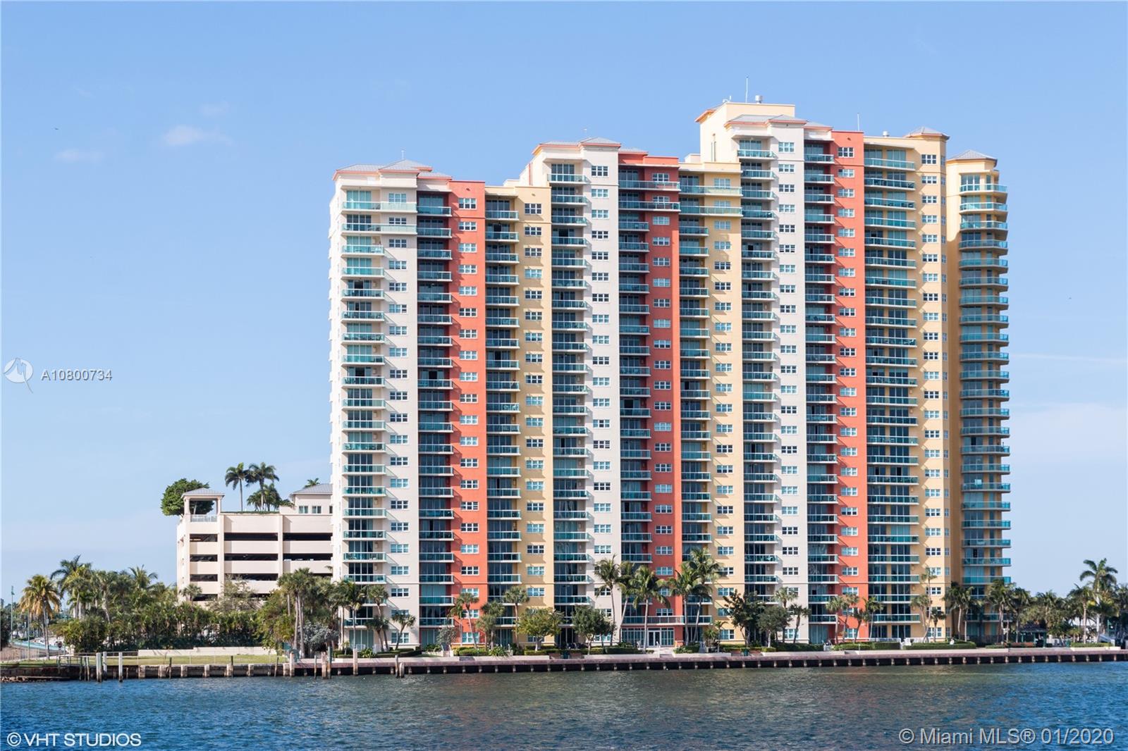 Riviera Beach, FL 33404,2640 Lake Shore Dr #916