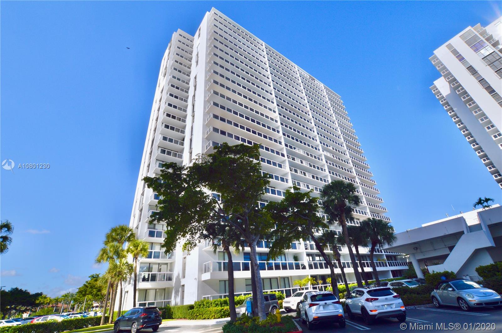 20505 E Country Club Dr #136-1, Aventura, FL 33180