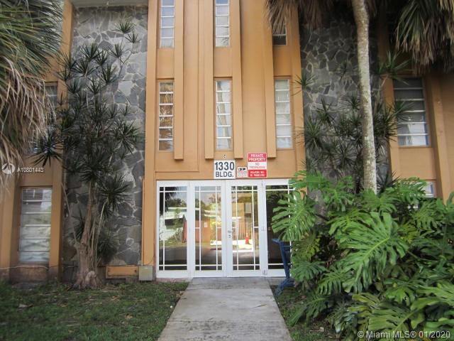 1330 W 54th St #129C, Hialeah, FL 33012