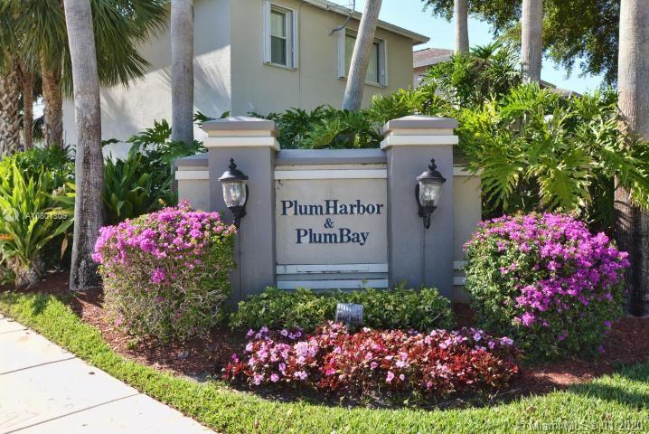 Tamarac, FL 33321,6005 Harbor Isle Way #496