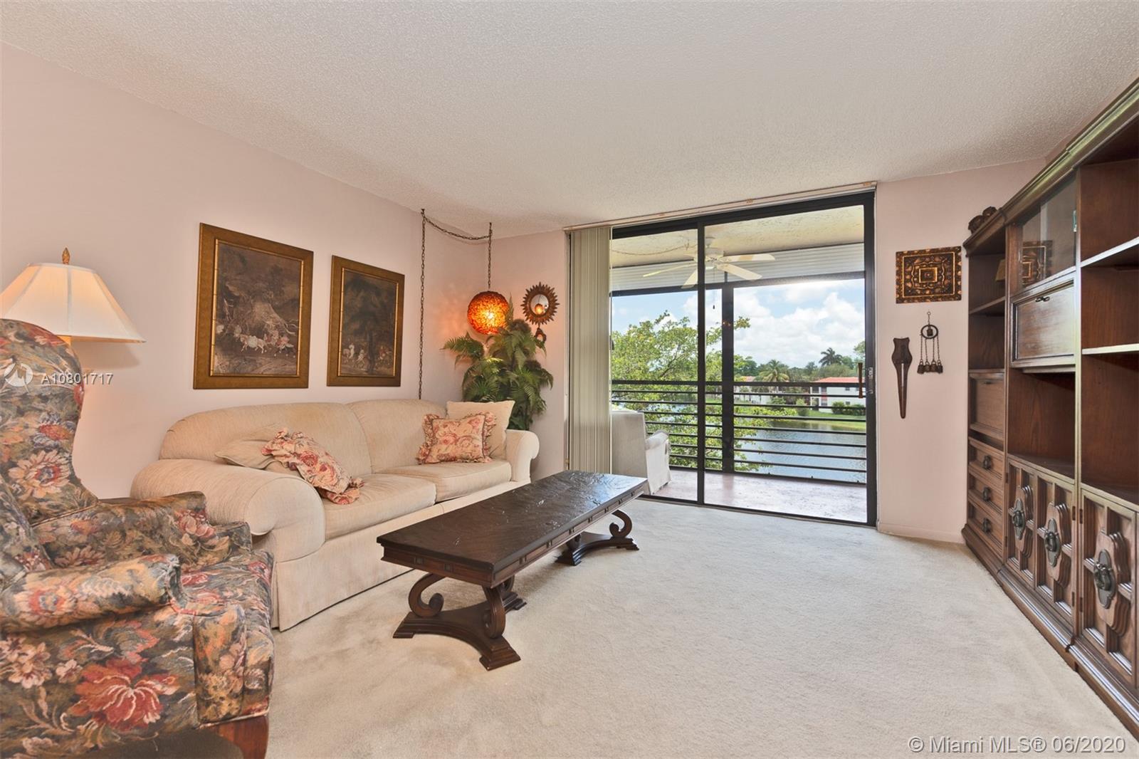 Pembroke Pines, FL 33026,901 Colony Point Cir #311