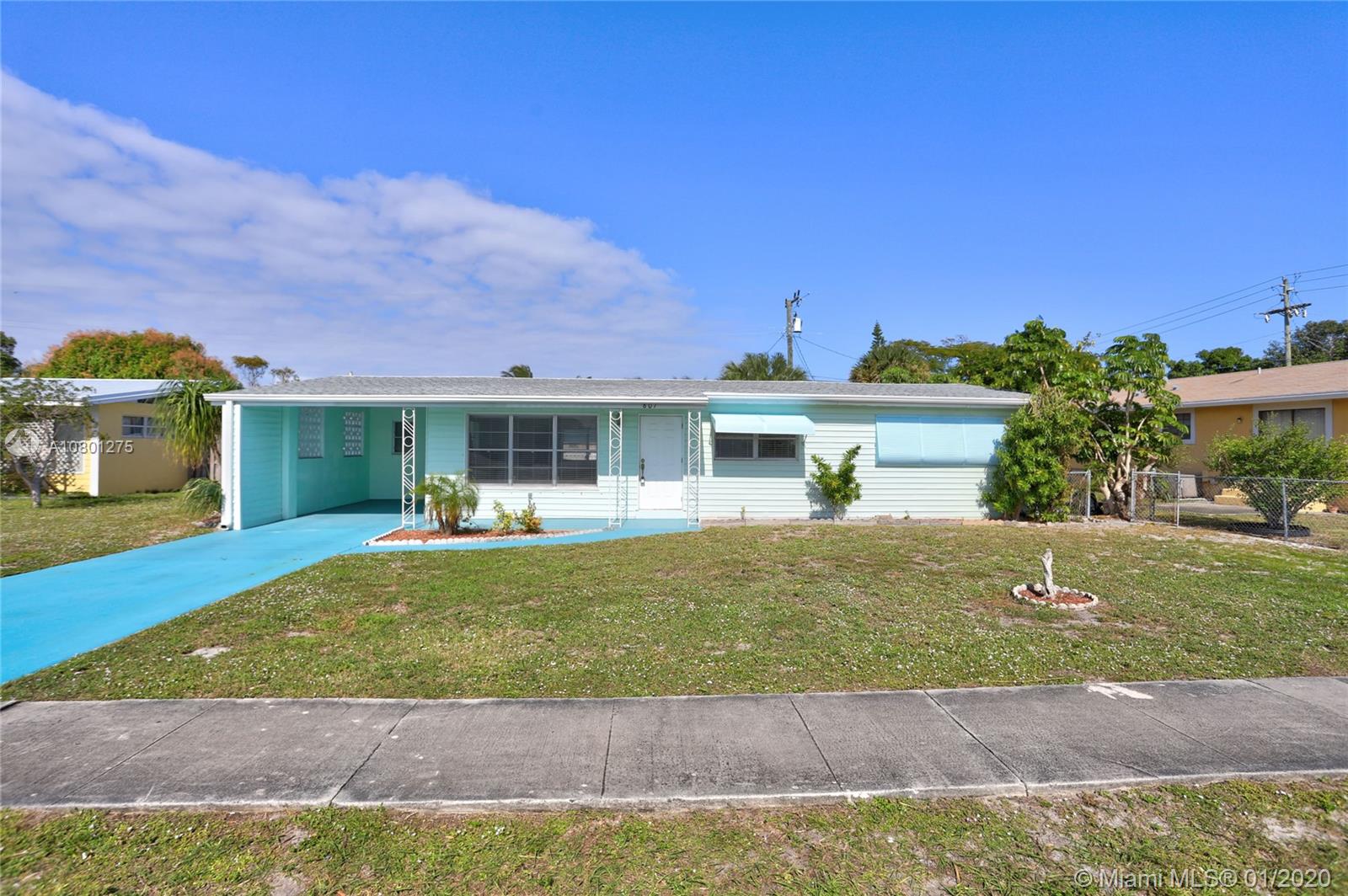 807 W Ocean Ave, Lantana, FL 33462