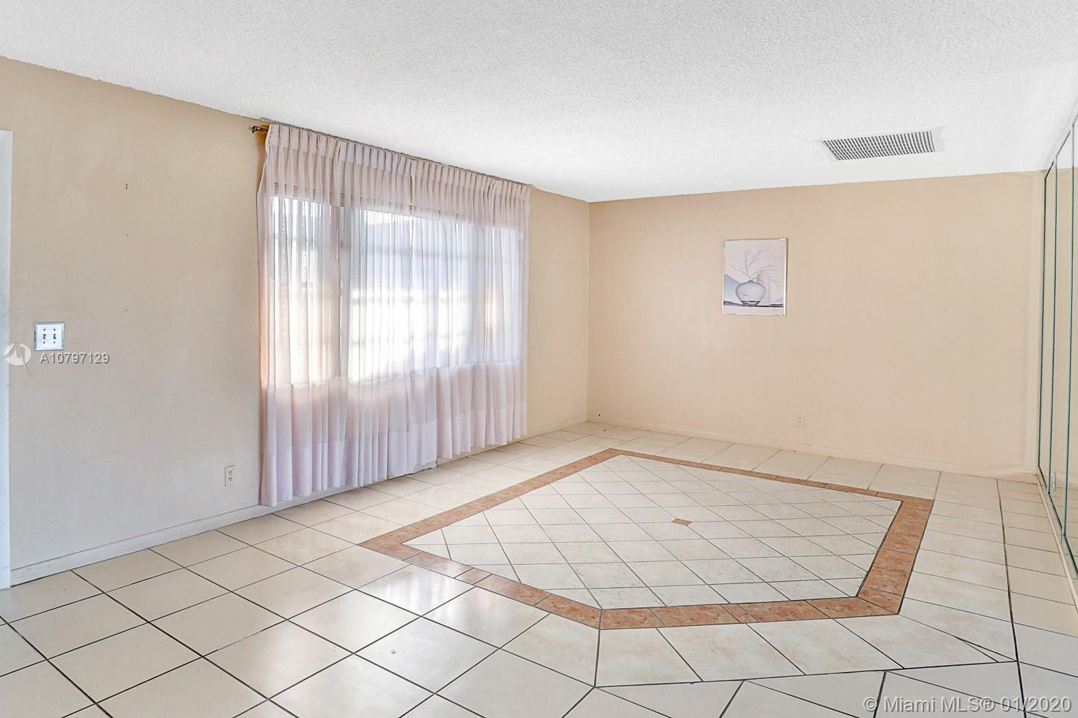 Hallandale Beach, FL 33009,329 SE 3rd St #502T