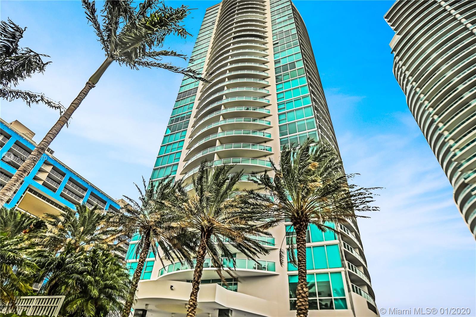 2101 Brickell Ave #2201, Miami, FL 33129