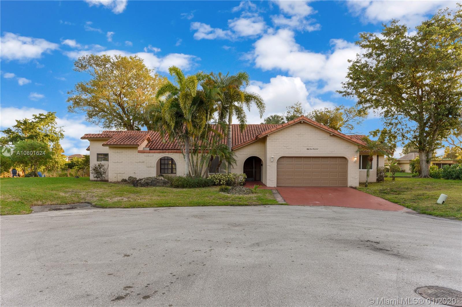 5100 Laurel Cir, Tamarac, FL 33319