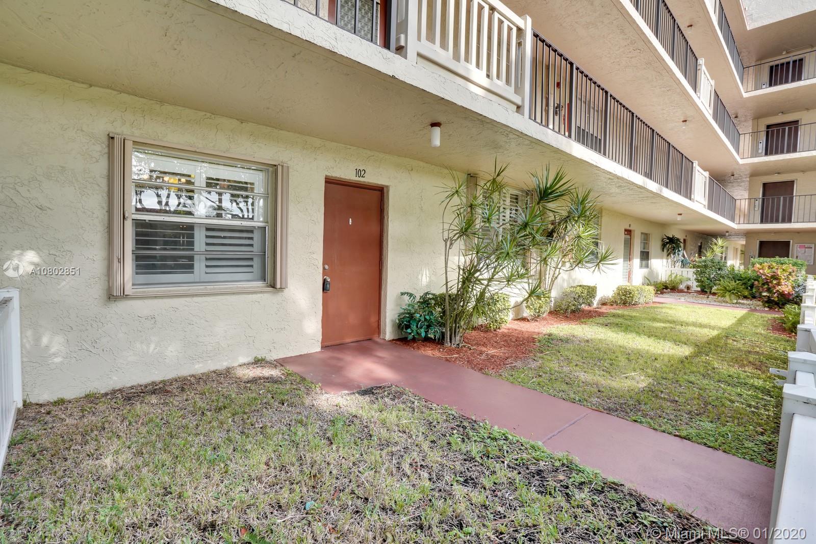 Delray Beach, FL 33446,24 Abbey Ln #102