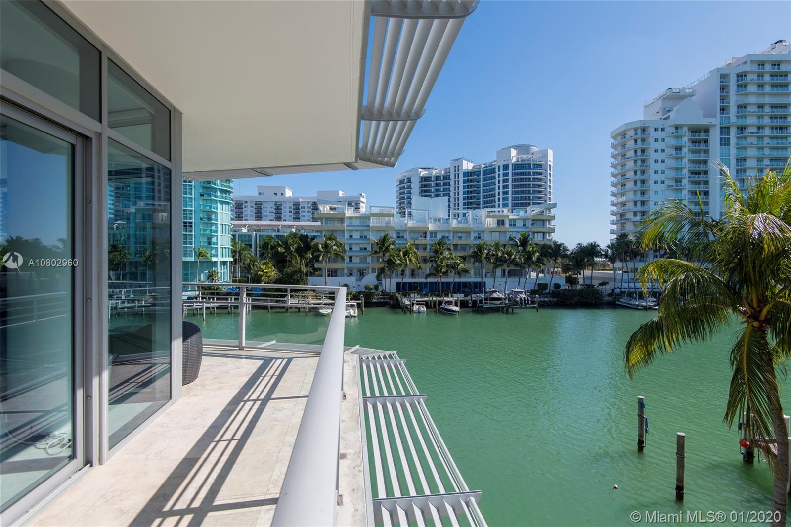 Miami Beach, FL 33141,6101 Aqua Ave #301