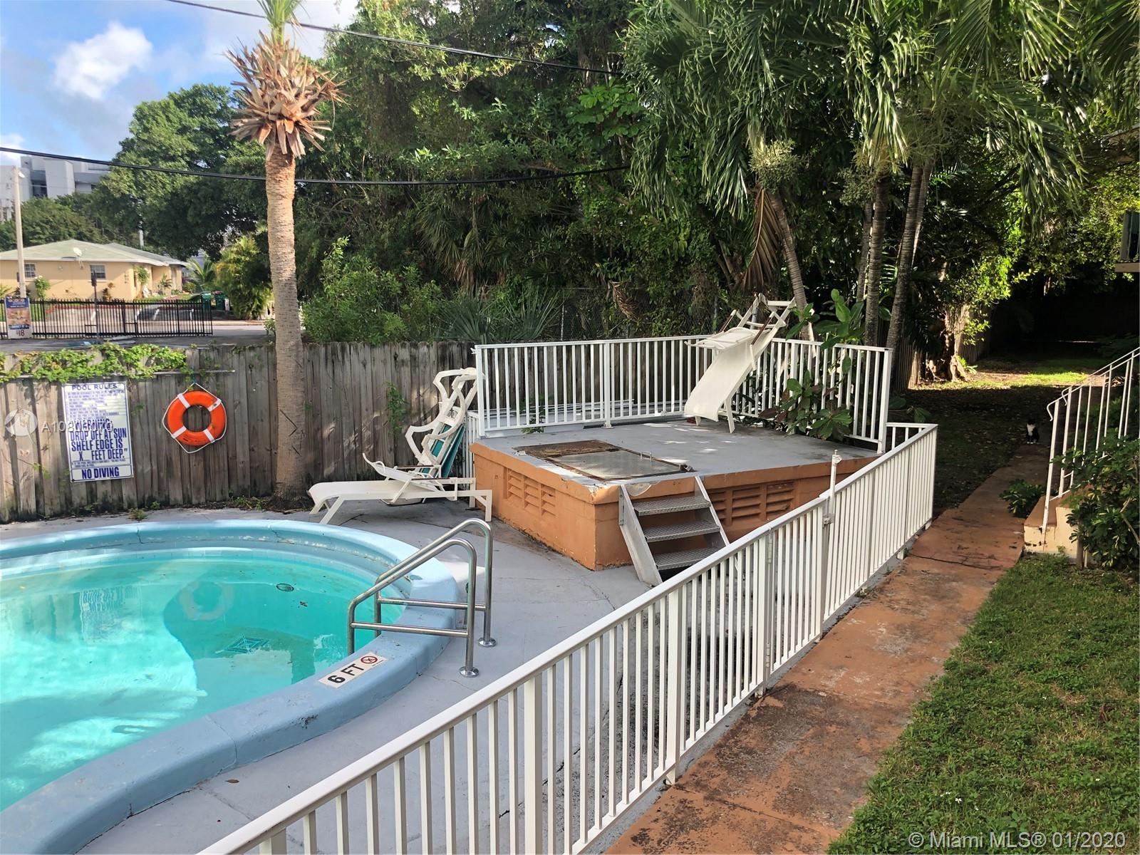Miami, FL 33138,7851 Dunham Blvd #2