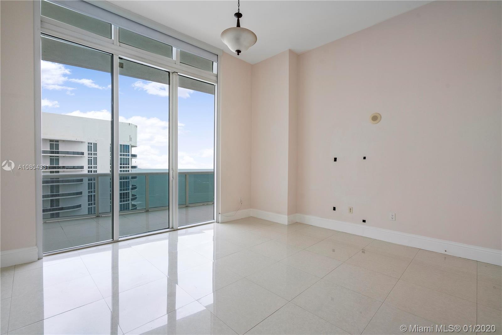 Sunny Isles Beach, FL 33160,15901 Collins Ave #4202