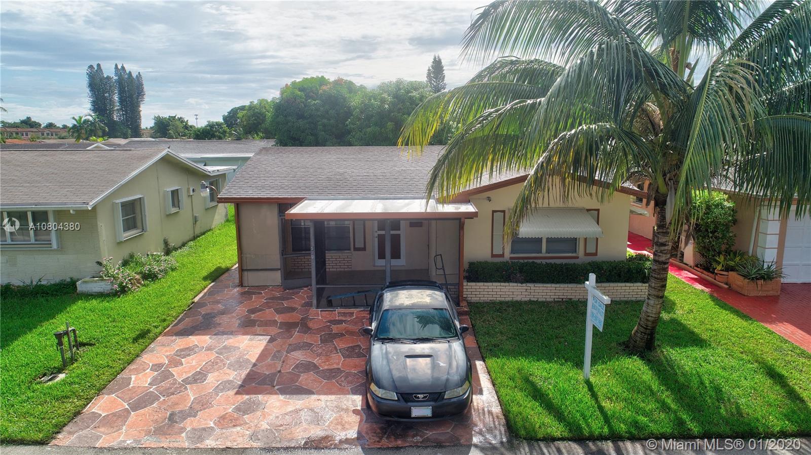 5708 NW 48th Ter, Tamarac, FL 33319