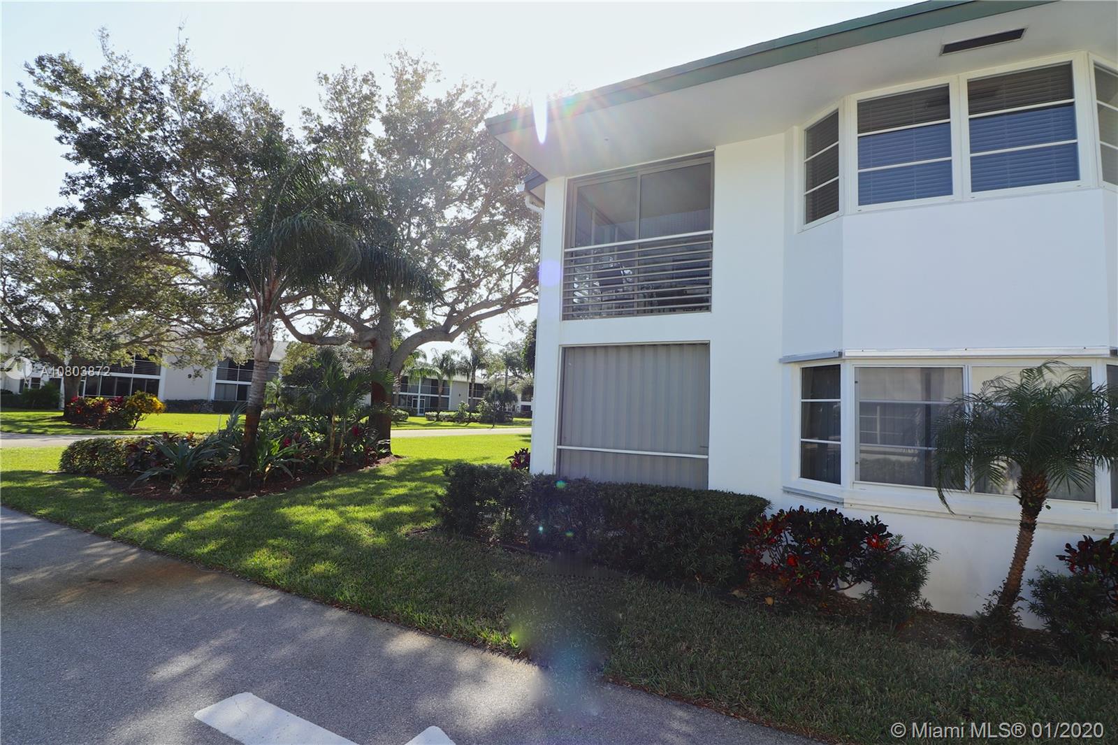 Tequesta, FL 33469,8 Garden St #208R