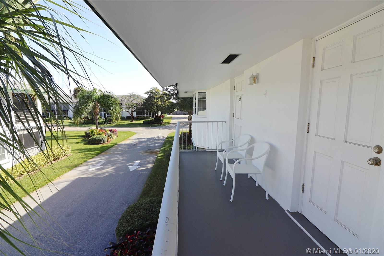 Tequesta, FL 33469,8 Garden St #208R