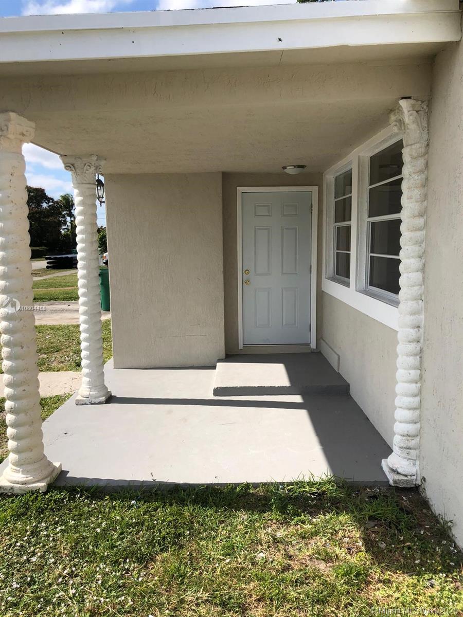 Miami Gardens, FL 33169,581 NW 183rd Ter