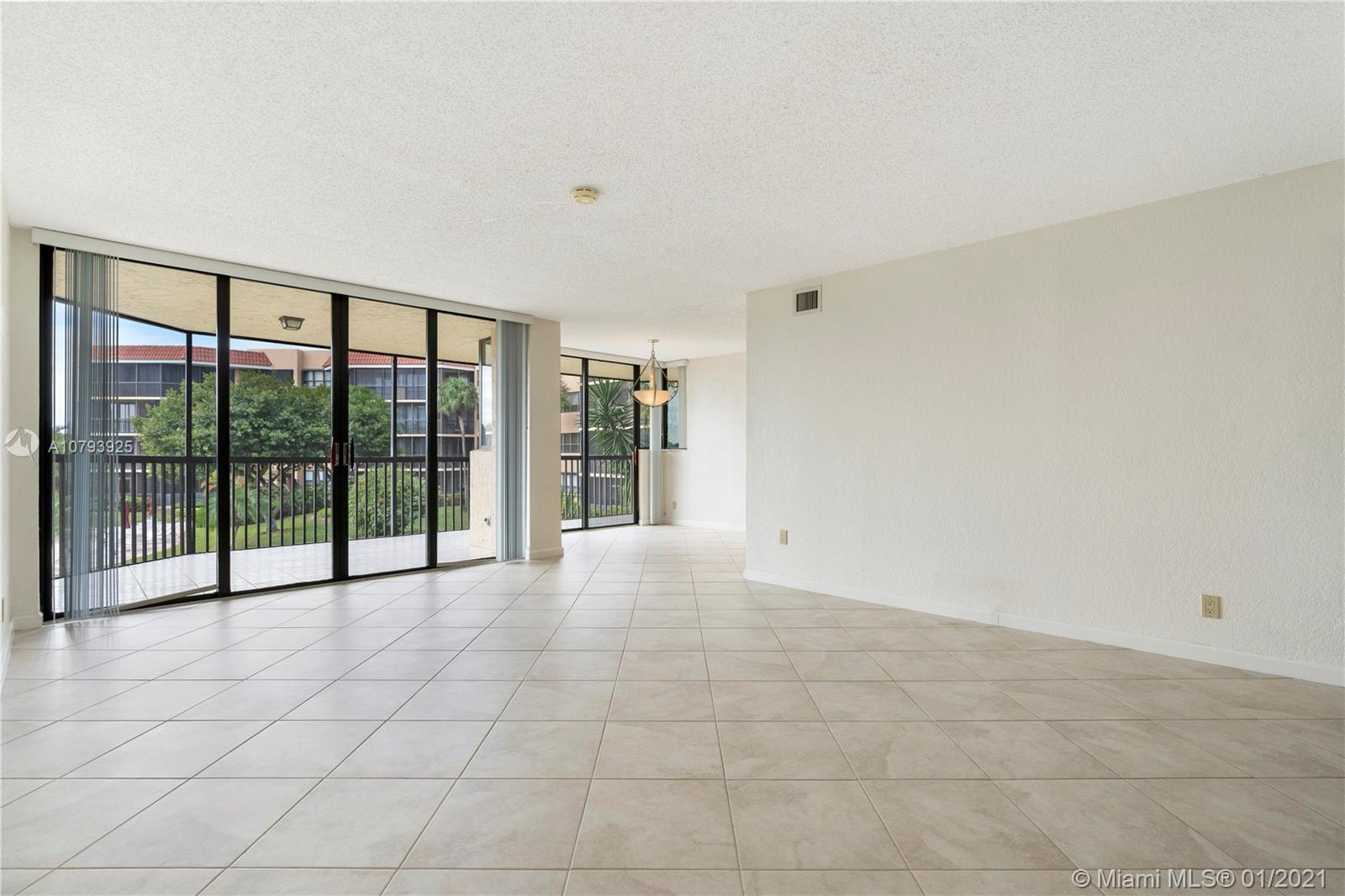 Boca Raton, FL 33487,800 Jeffery St #205