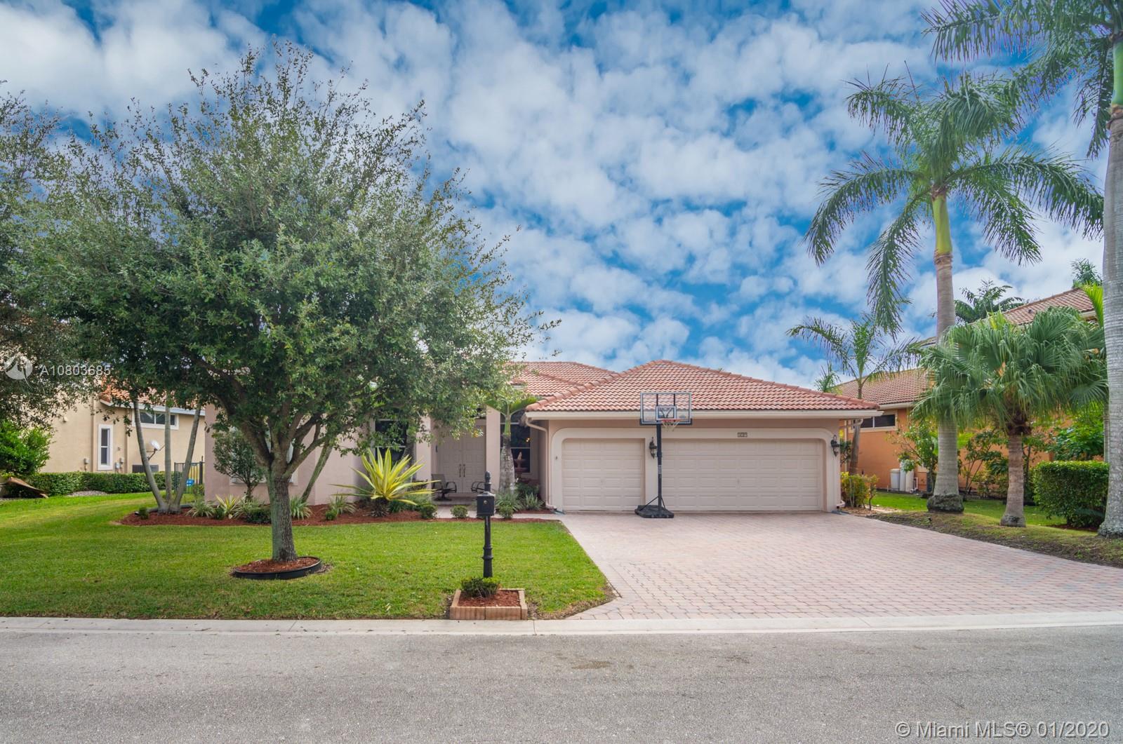 539 NW 120th Dr, Coral Springs, FL 33071