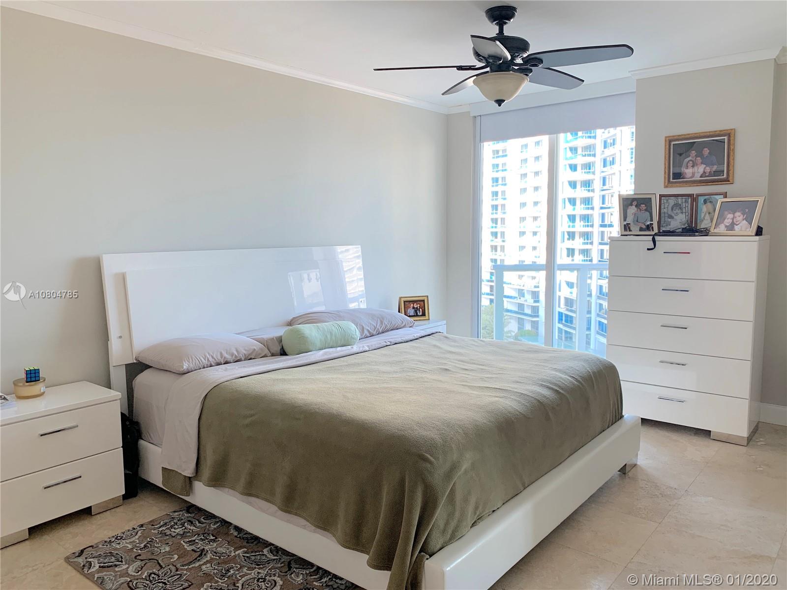 Miami Beach, FL 33140,5900 Collins Ave #1406