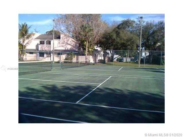 North Lauderdale, FL 33068,1809 Racquet Ct #1809