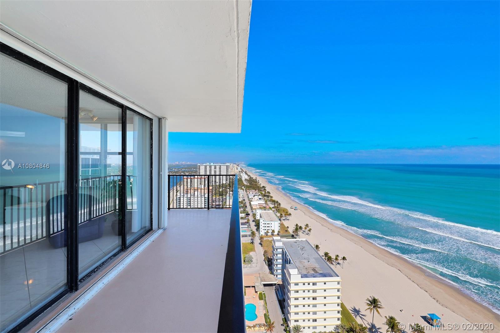 Hollywood, FL 33019,2201 S Ocean Dr #2803