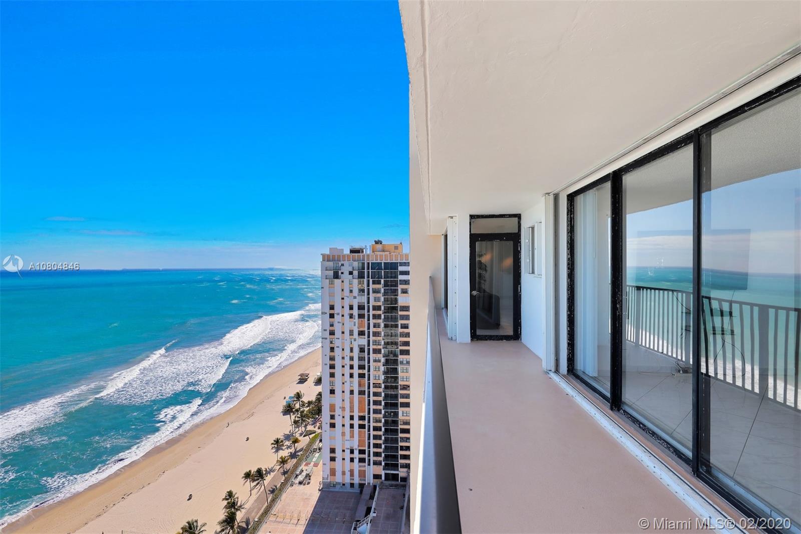 Hollywood, FL 33019,2201 S Ocean Dr #2803