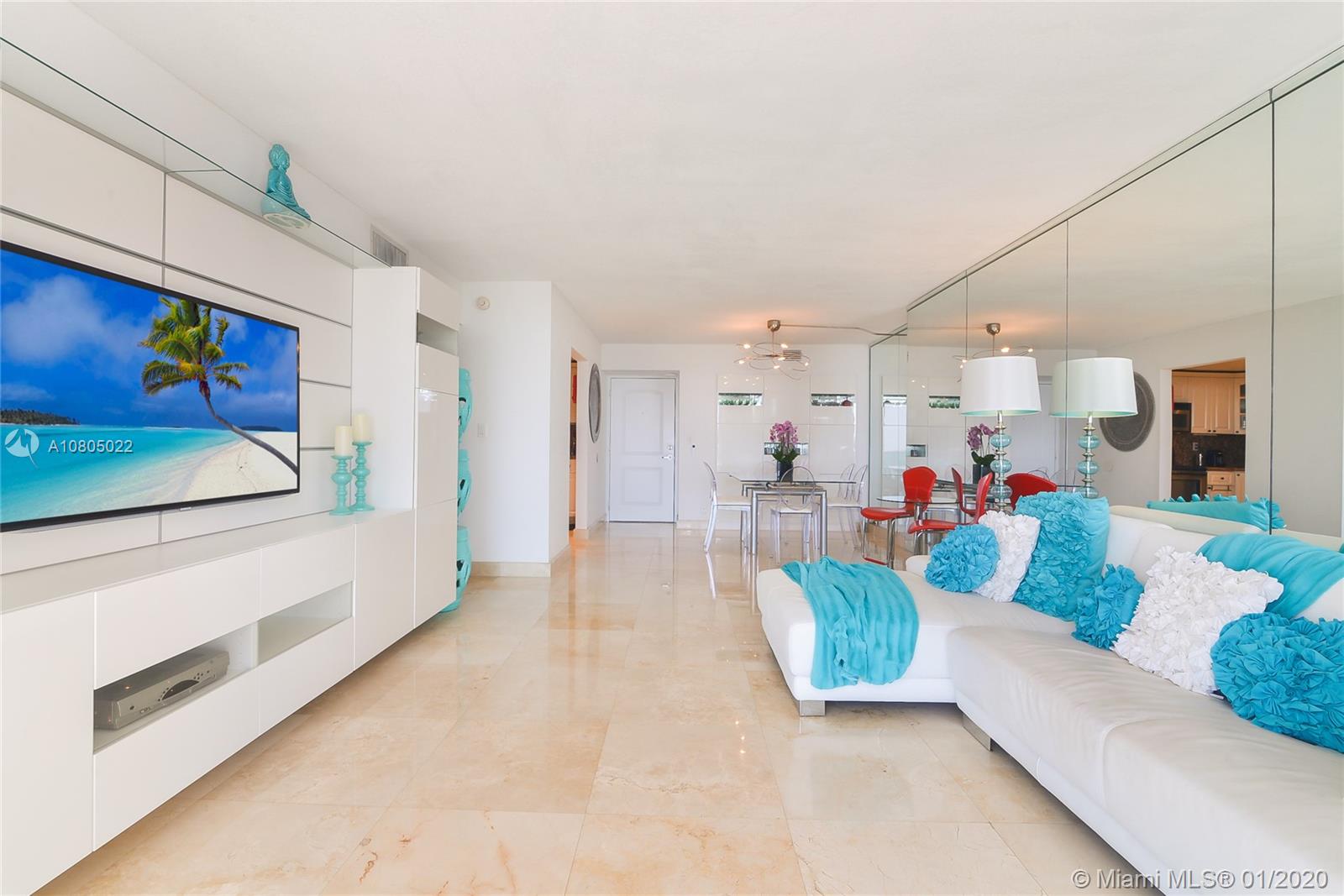 Sunny Isles Beach, FL 33160,100 Bayview Dr #907