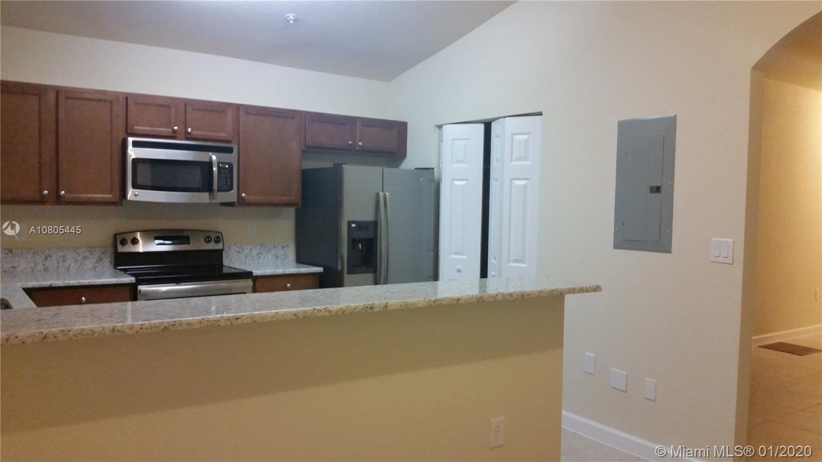 Miami, FL 33190,22311 SW 88 #206