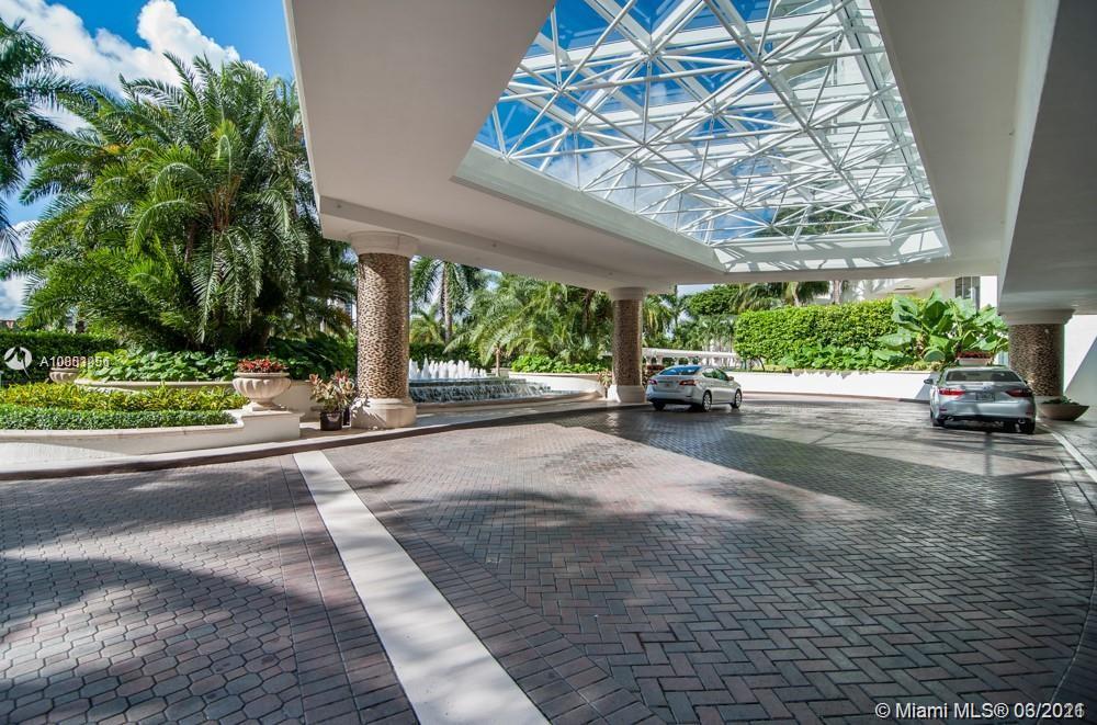 Aventura, FL 33160,6000 Island Blvd #707