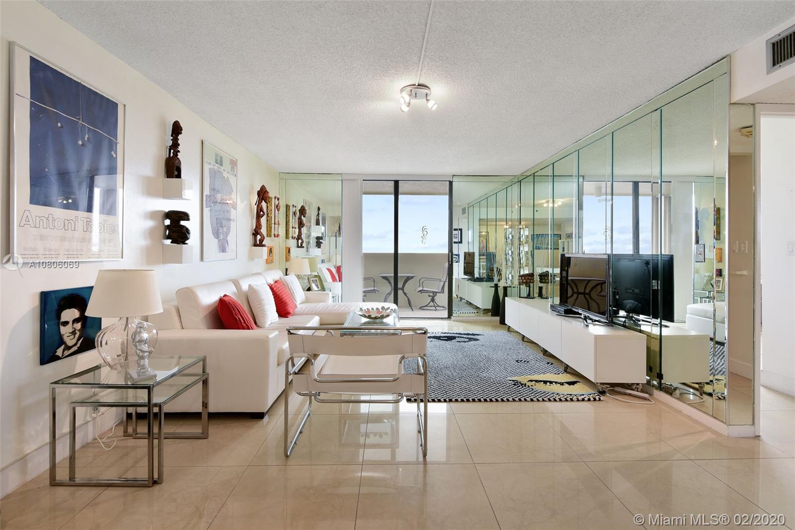 1621 Collins Ave #702, Miami Beach, FL 33139