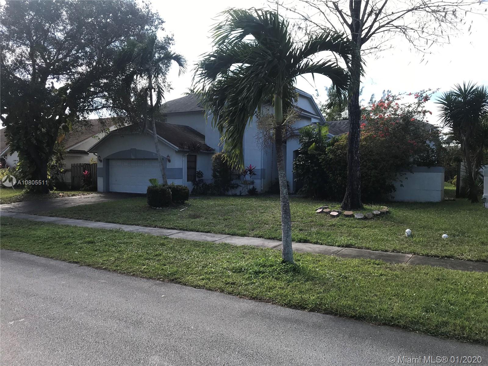 Lauderhill, FL 33319,5185 NW 75th avenue