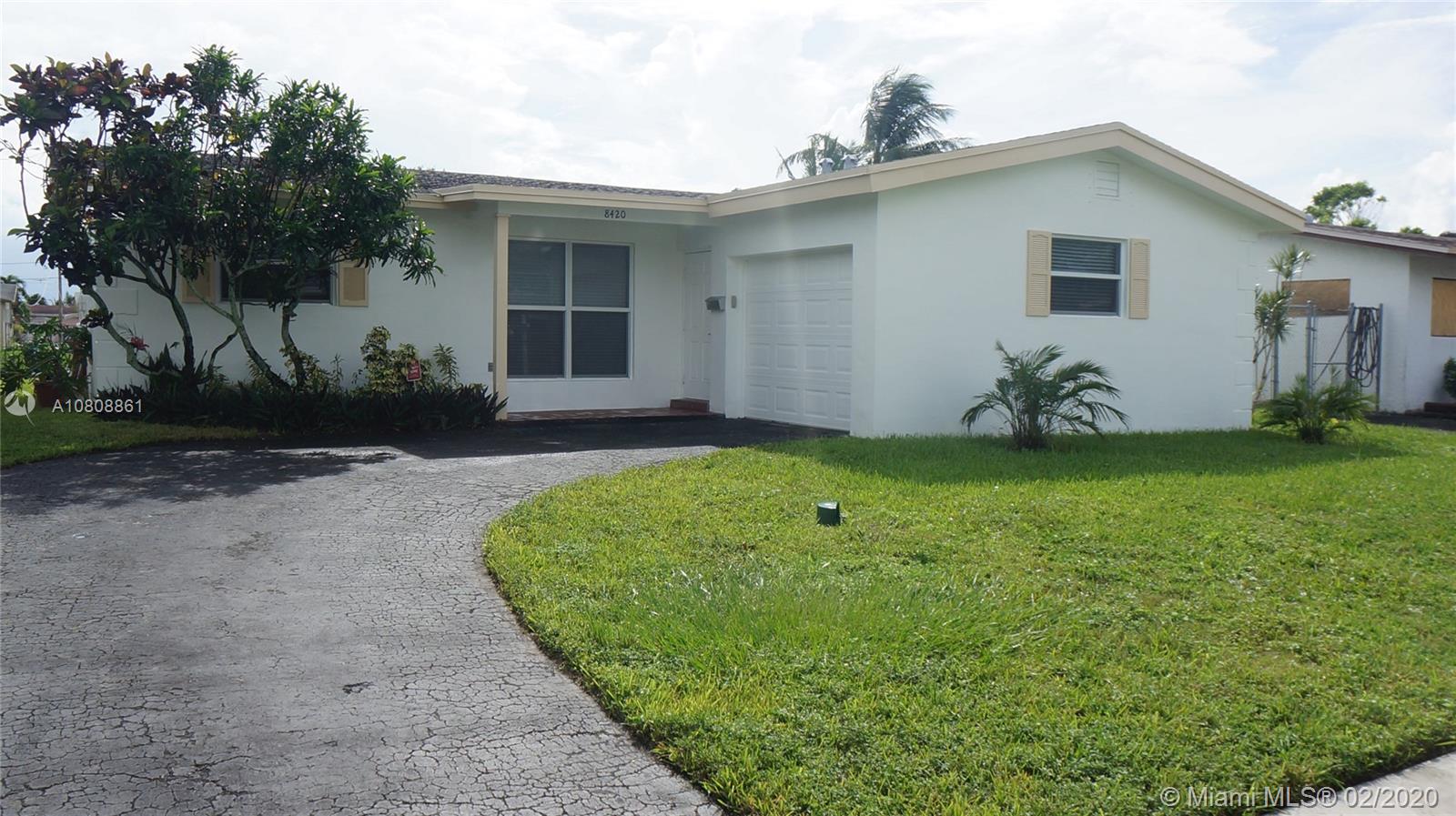 8420 NW 24th Pl, Sunrise, FL 33322