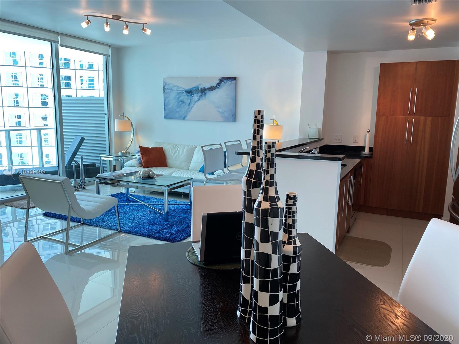 300 S Biscayne Blvd #2205, Miami, FL 33131