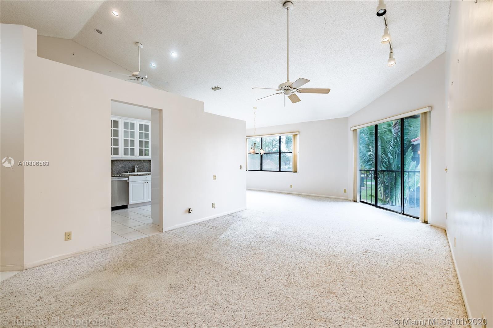 Boca Raton, FL 33486,5790 Coach House Circle #H