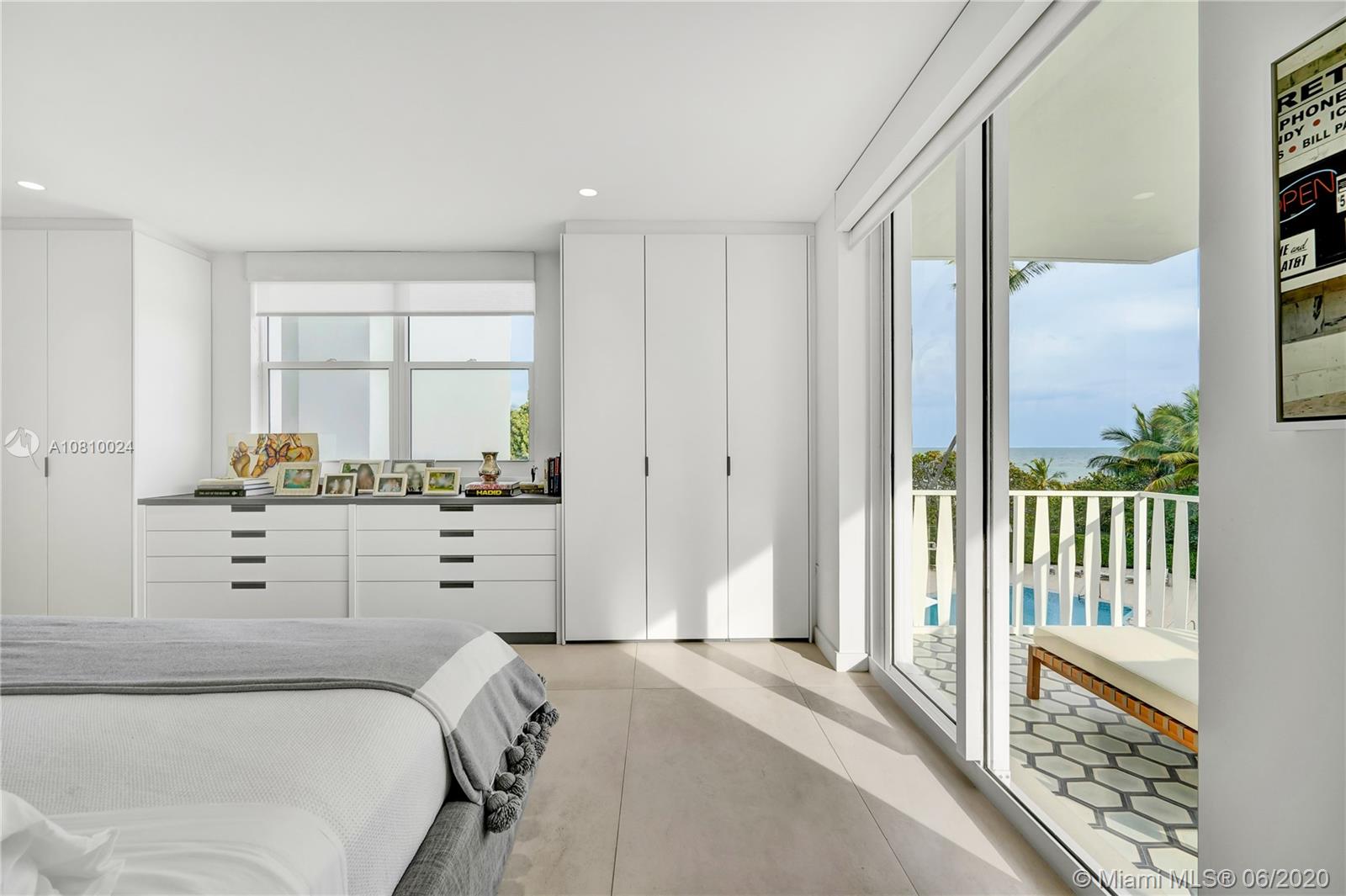 Key Biscayne, FL 33149,200 Ocean Lane Dr #302