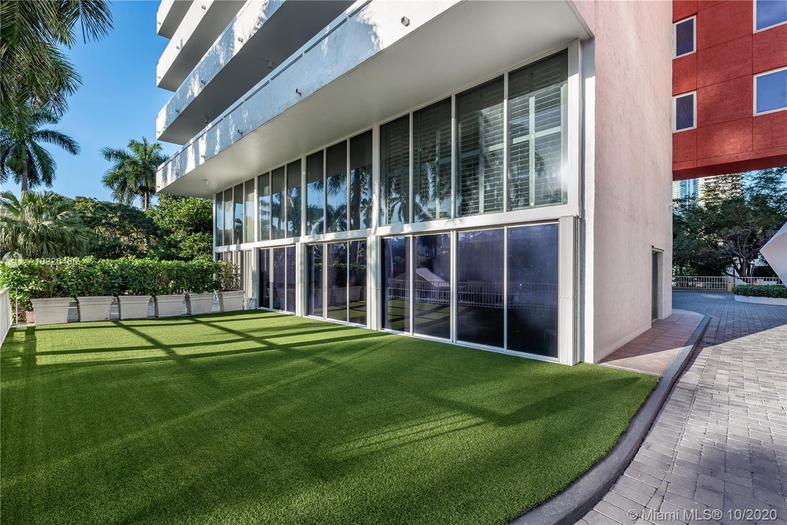 Miami, FL 33129,1627 Brickell Ave #401