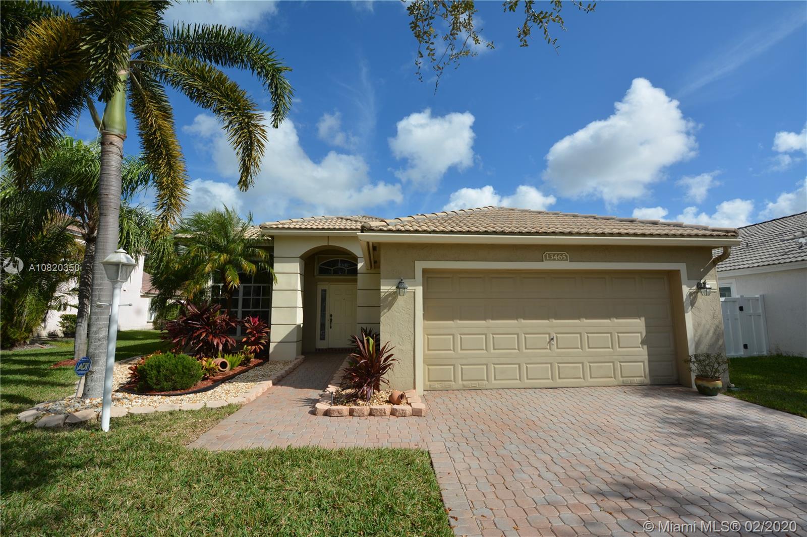 13465 NW 12th St, Pembroke Pines, FL 33028